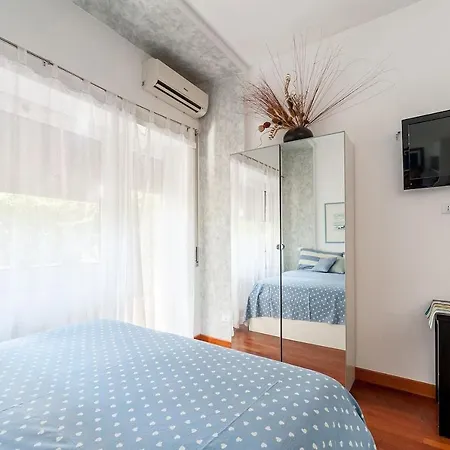 St. Peter - Loft At 50m From Metro דירה *