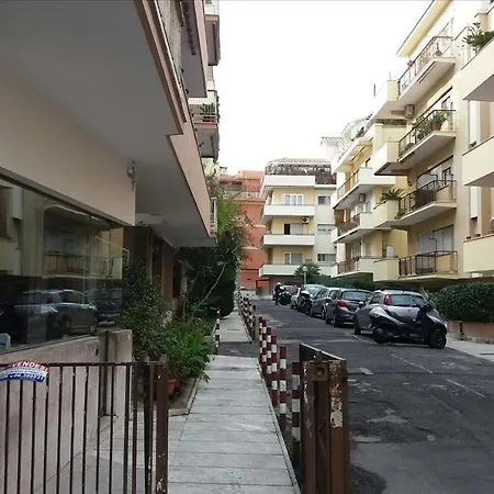 Apartment St. Peter - Loft At 50m From Metro Rome